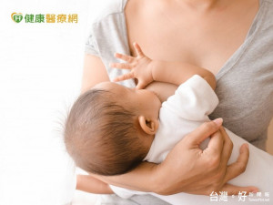 baby喝母乳好健康　別忘補充這兩樣