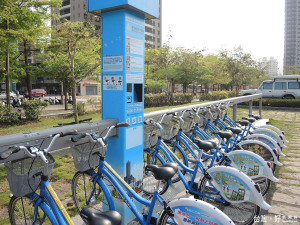 ▲高雄市公共腳踏車明年持續提出轉乘補助。（圖／記者許凱涵攝）