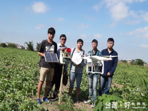 修平研發農業趕鳥無人機。林重鎣攝