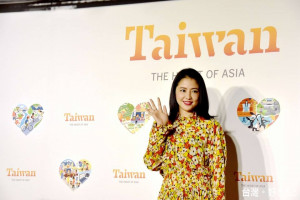 交通部邀請日本當紅女星長澤雅美，當日本當地的台灣觀光推廣代言人。（圖／交通部觀光局Facebook）