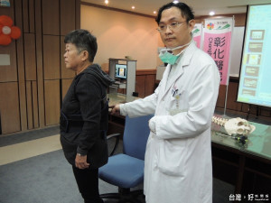 前國手滑倒脊椎骨折　醫師「千斤頂」撐開再灌骨漿