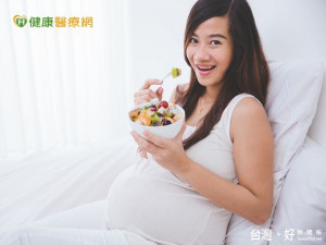 孕婦吃這些食物　可幫小孩護肝