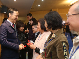 市長朱立倫出席高中、國中校長會議給予勉勵加油。（圖／記者黃村杉攝）