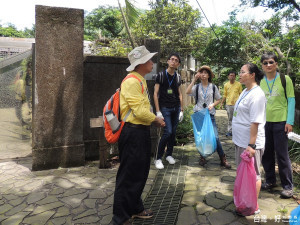 礦山樂活健走帶大家穿越電影《一萬公里的約定》的拍攝場景。（圖／黃金博物館提供）