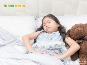 9歲小女生腹痛不已　竟因畸胎瘤惹禍！