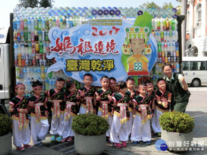 台中市環保局配合大甲媽遶境，派出一部資源回收車收運資源物。