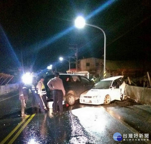 台21線信義豐丘段，日前發生2車對撞的嚴重車禍。〈照片信義警分局提供〉