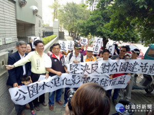 活動中心改建交通中心　議員批市府鴨霸無道。