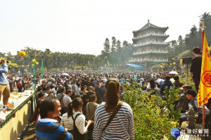 葉五美公塔清明祭祖　近萬名葉家子孫慎終追遠