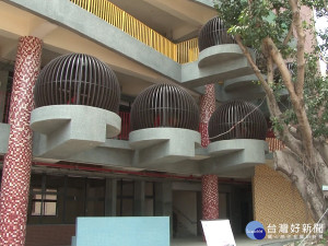 關東國小校舍改建 「鳥巢」造型樹屋吸睛