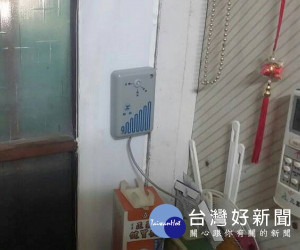 廖嫌假冒中華電信員工高價兜售長途電話控制器，警方依詐欺罪嫌函送地檢署偵辦。（記者陳昭宗拍攝）