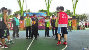 市長盃上半年三對三籃球賽由市長邱建富開求後，開始進行比賽。
