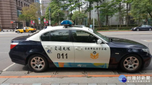 進口車商與台北市警察局合作，推出台北世界大學運動會賽事期間專用的BMW前導警車。（圖／台北市警察局）