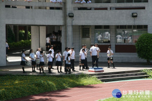 大學甄選入學委員會今（9）日公布106學年度大學個人申請入學統一分發結果，有10名滿級分考生落榜，同時有14個校系組無人分發，其中身為國立前段大學的成功大學化學系竟也是0人俱樂部成員。（圖／Wikipedia）