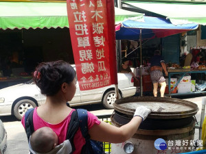 人安一天一袋地瓜   讓媽媽早回家