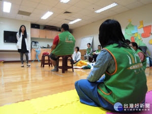 雖然不是演員但每週演戲　彰醫 ﹕ 讓精障友找到宣洩情緒出口