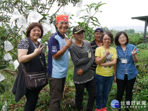 阿嘉經永康就業中心同仁推介至愛文山上班。

