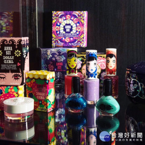 深受台灣女性喜愛的美國彩妝品牌ANNA SUI 、法國彩妝品牌PAUL&JOE、法國甜點與彩妝品牌LADUREE，5日傳出上述3個品牌的台灣代理商與其結束關係，8月底將會結束在台銷售業務，並進行百貨櫃位撤櫃等動作。（圖／ANNA SUI Facebook）