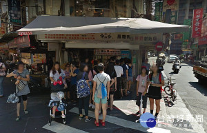 台北公館商圈著名的「陳三鼎黑糖青蛙撞奶」的愛玉，被北市衛生局驗出違法添加防腐劑。（圖／Google Map）