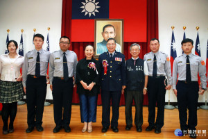 嘉義縣長張花冠主持警察節慶祝大會，表揚績優員工、警友、協勤民力及志工