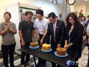 圓獨子遺願，安得烈長期陪伴林清貴夫婦展業。