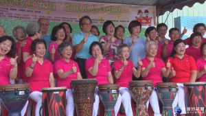 蘆洲黃金勃勒賞花趣　祖孫共享幸福園