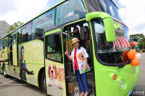 嘉義縣公車處購新車，10輛全新幸福公車啟航！