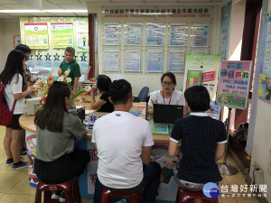 戶所進駐移民署高一服務站，提供新住民諮詢服務。（圖／記者郭文君攝）