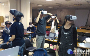 天文VR課程開發（圖／台北市立天文科學教育館提供）