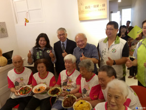 全國首家 「葫蘆．蘋果．貓」大齡食堂正式開賣