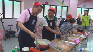 承德里香草植物創意料理　長者大快朵頤