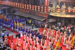 新港奉天宮六佾舞祀典三獻大禮首度移師台中參加媽祖百年盛會