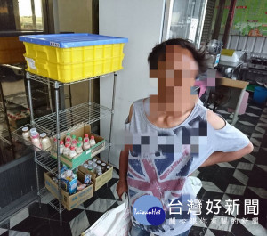 男子多次到早餐店竊取物品，偷竊金額越來越大，店家不堪其擾，報警協助逮人法辦。（記者陳昭宗拍攝）