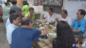 城市農場+銀髮共餐　立賢里自給自足