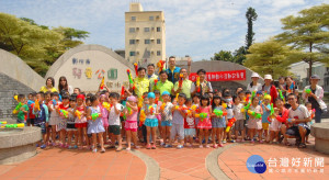 彰化市公所將於7月29日與8月26日舉辦兩場安全的暑期戲水活動邱市長等人先宣傳