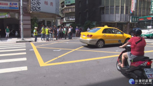 蘆洲巷口無號誌　車禍頻傳居民怨聲載道