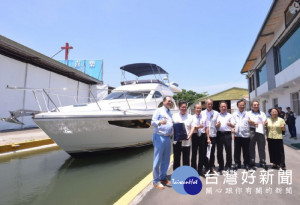桃園市長鄭文燦前往蘆竹區，參訪巨星造船公司。