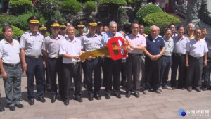 湧蓮寺捐巡邏車　助蘆洲派出所汰舊換新