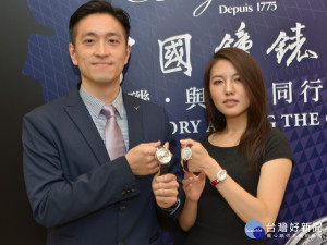 總值億元以上的50餘只高級腕錶，台南中國鐘錶展出。