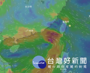 23日20歐洲模式模擬，27日8時850百帕風場圖顯示，東沙島附近海面的逆時鐘環流，有可能已達「輕颱」的強度。(圖／翻攝自洩天機教室)