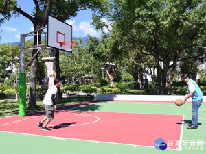 提供市民完善運動場地　林芥公園籃球場進行大改造