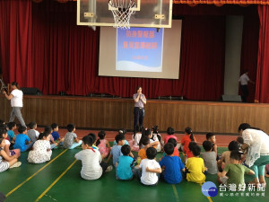 灌輸學童自我保護觀念　北市警開學季進行防身宣導