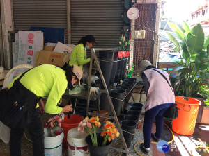 ▲圖片為日前高市府防疫團隊孳生源聯合稽查情形。（圖／高雄市政府衛生局提供）