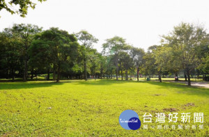 「大溪區埔頂公園改善案」，公園面積約5.5公頃，預計今（106）年底前發包動工。