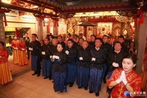 燈會原鄉配天宮媽祖祈福安座 張縣長參拜求2018燈會順利