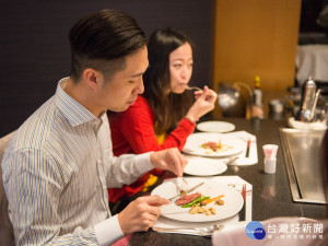 搶推日本和牛，漢來美食推和牛套餐。