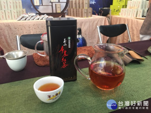 圖說:信義鄉農會在茶業博覽會推出高海拔布農紅茶。（記者賴淑禎攝）