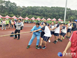 身心障礙國民暨親子運動會   體大登場830位選手鬥志高昂