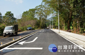 復興區小烏來羅浮溫泉管線埋設道路拓寬工程完工。