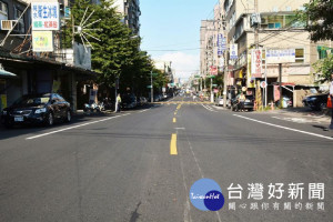 桃園市長鄭文燦，視察路平四階段宣導暨龜山區中興路路面改善工程。